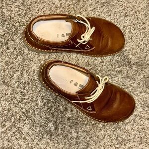 Birkenstocks tan light brown shoes